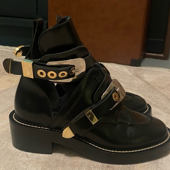 Balenciaga Ceinture Boots - Picture 2 of 16
